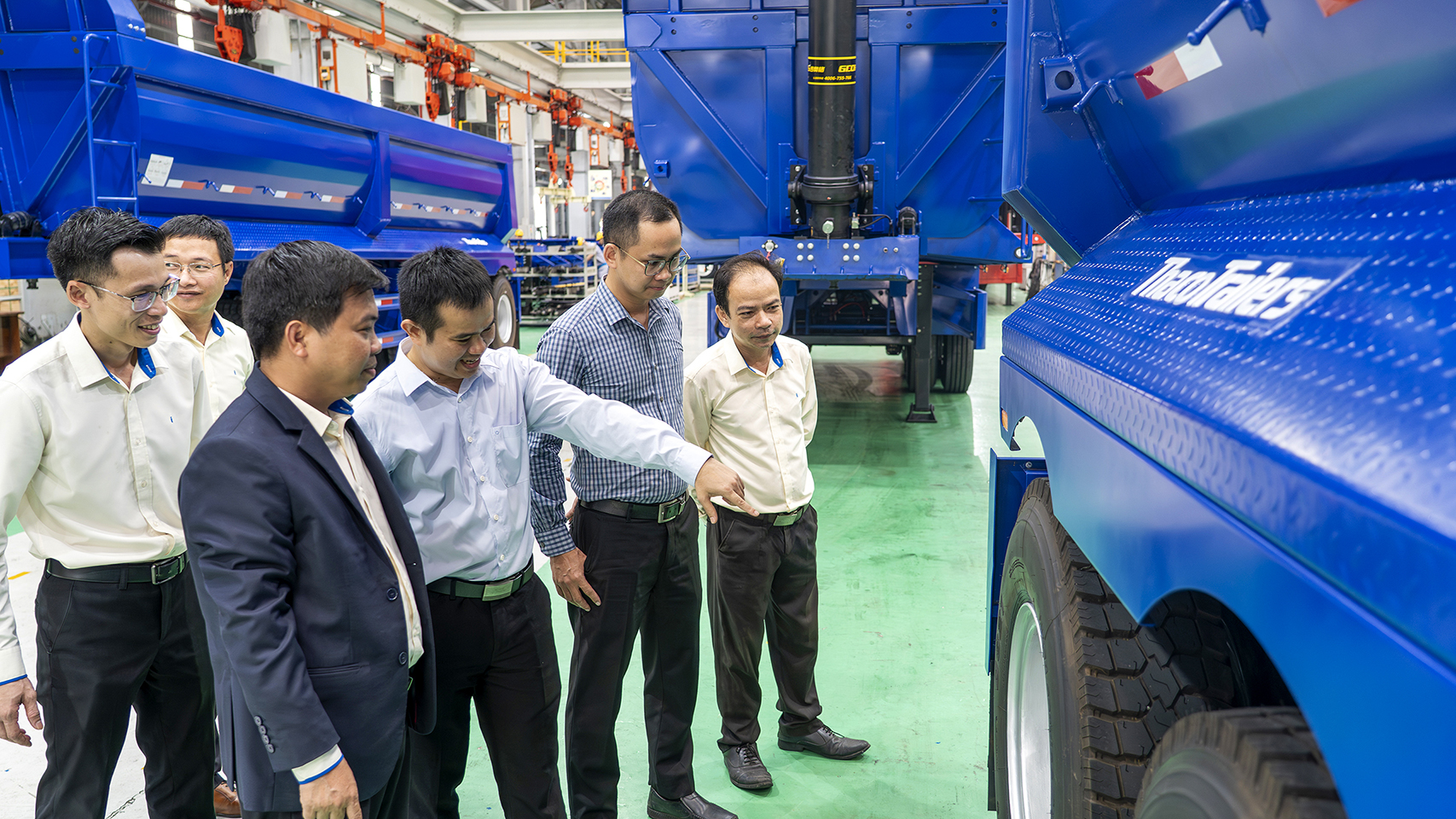 THACO TRAILERS TỔ CHỨC LỄ XUẤT XƯỞNG
SƠ MI RƠ MOÓC BEN THẾ HỆ MỚI