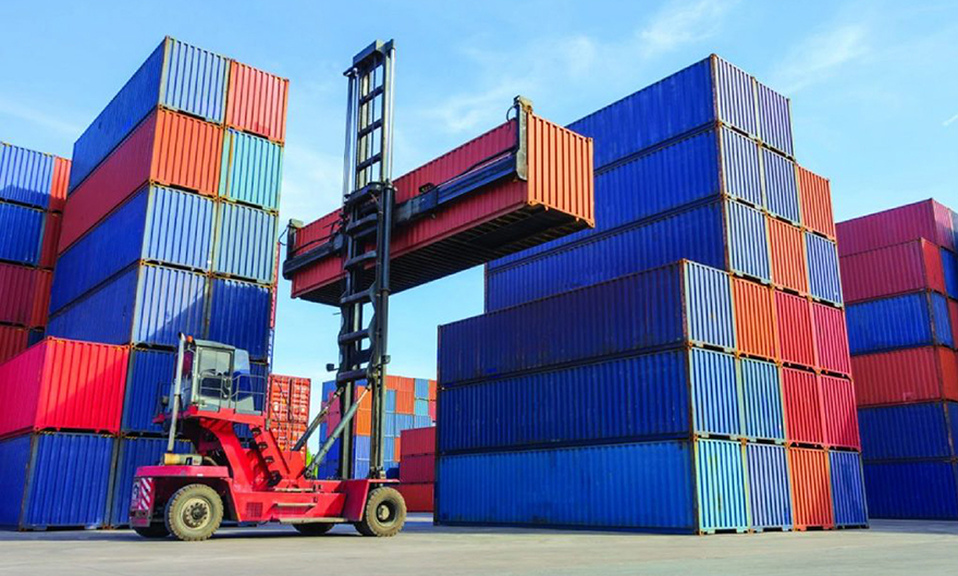 Container được sử dụng rộng rãi để vận chuyển hàng hóa hiệu quả. Container được sử dụng rộng rãi để vận chuyển hàng hóa hiệu quả.